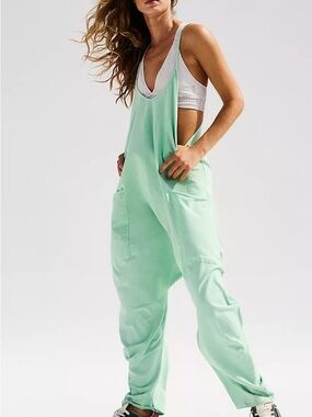 NWT FP Movement Hot Shot - Bright Jade - Size Small